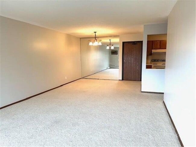 Dinning Area - 1903 Silver Bell Rd