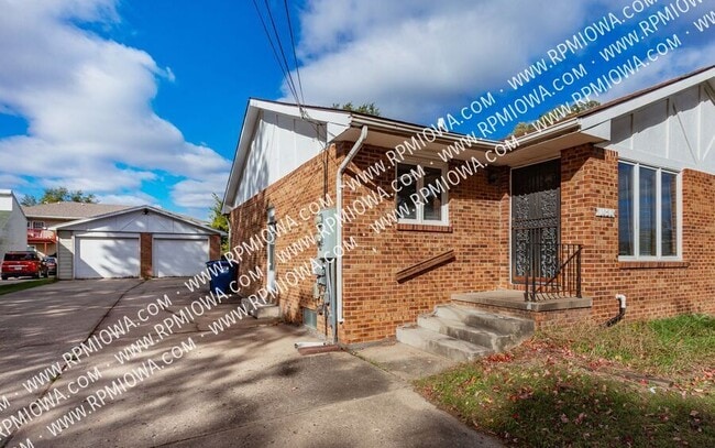 Building Photo - 1022 Williams St