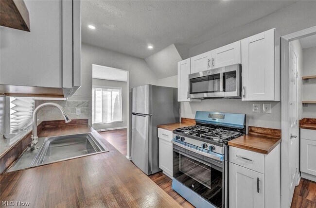 Foto del edificio - 12508 Sobieski Ave