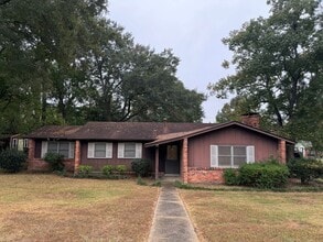 Building Photo - 702 Sandhurst Dr