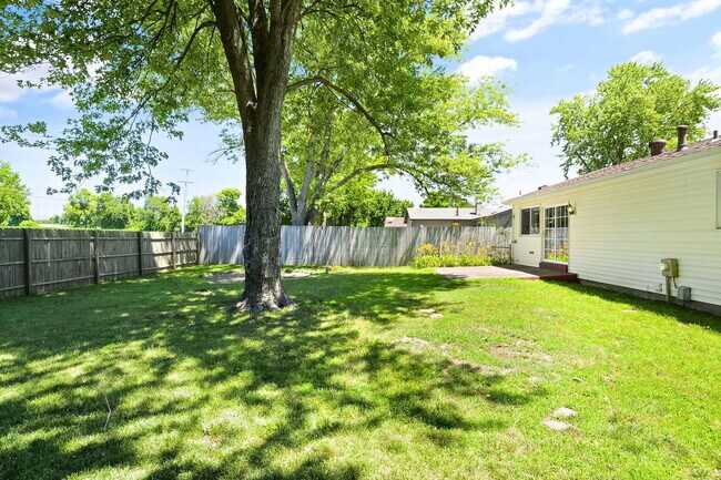 Foto del edificio - 3483 Norberg Dr