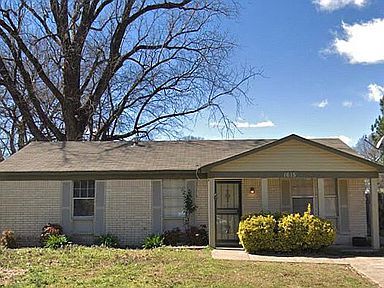 Photo - 1615 Humber St House