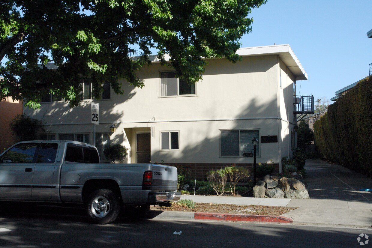 Primary Photo - 1416 Floribunda Ave
