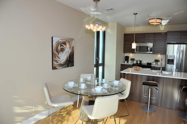 Foto del edificio - 701 Ridge Hill Boulevard