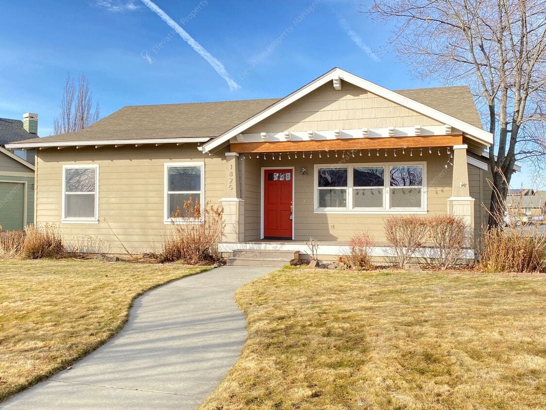 3BR 2BR Craftsman located in NW Redmond House Rental in Redmond, OR