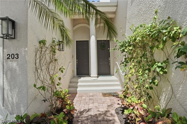 Building Photo - 12854 Carrington Cir