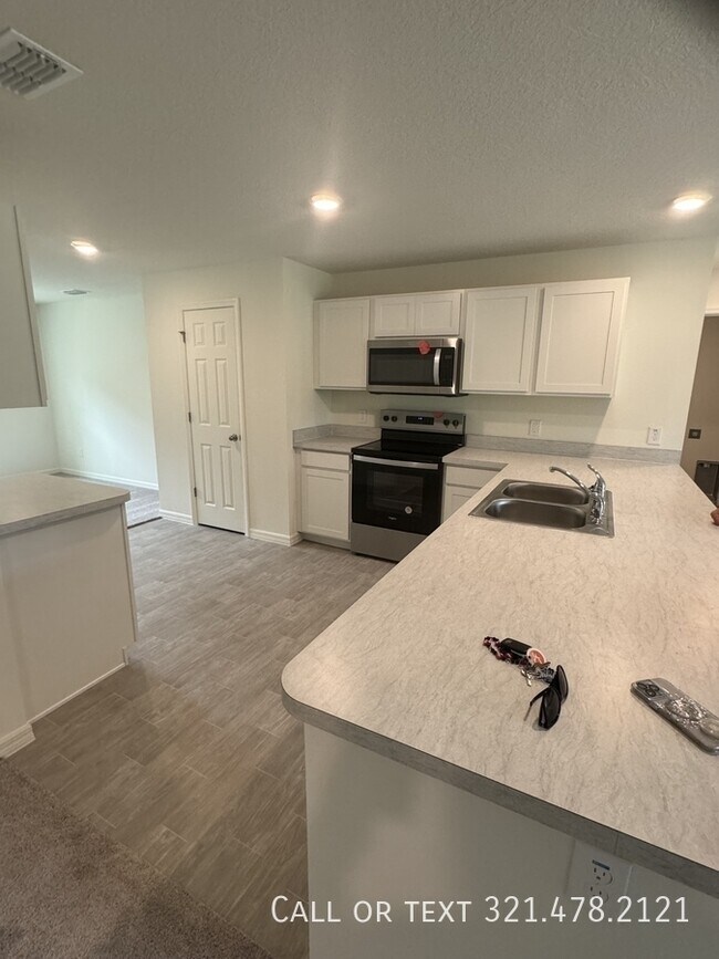 Foto del edificio - 1568 Seeley Cir NW