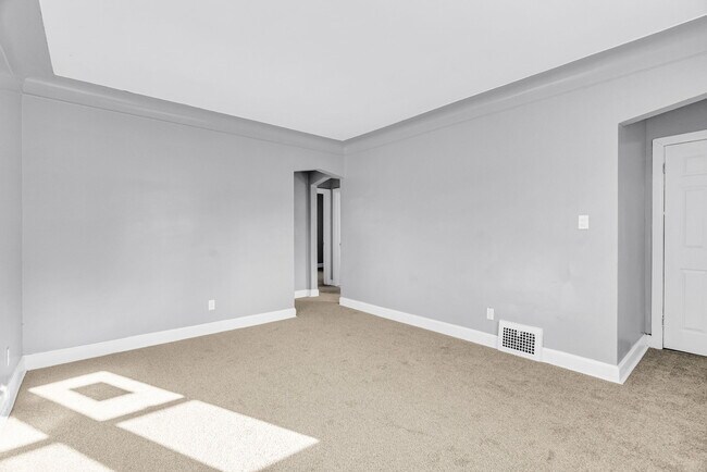 Foto del edificio - 9813 Nottingham Rd
