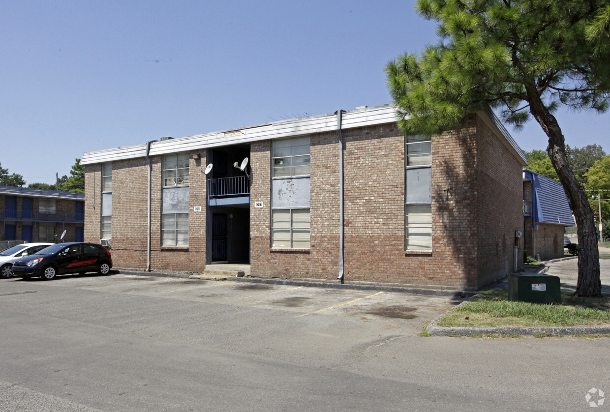 Primary Photo - Timber Pines Apartments