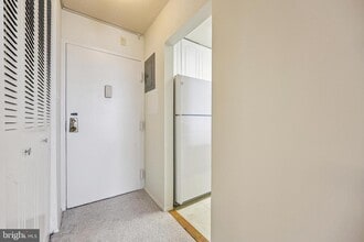 Building Photo - 11801 Rockville Pike