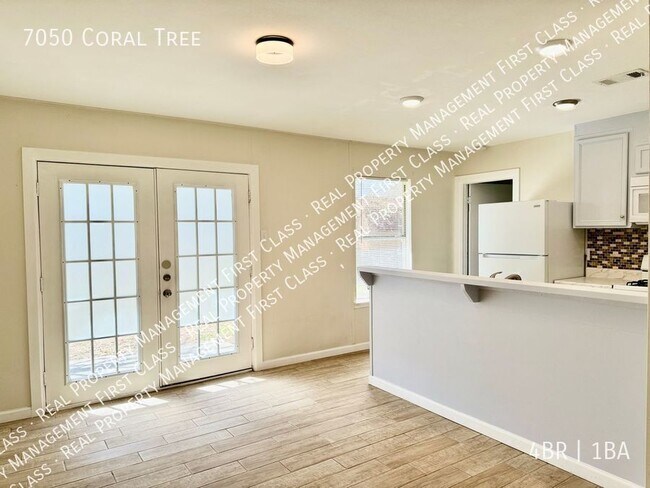 Building Photo - 7050 Coral Tree