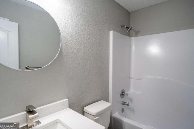 Building Photo - 3243 Newtons Crest Cir