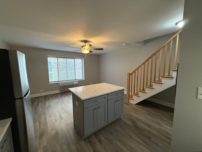 Foto del edificio - 744 W Gordon Terrace