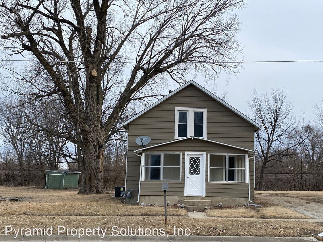 2 br, 1 bath House 403 W 9th St House Rental in Boone, IA
