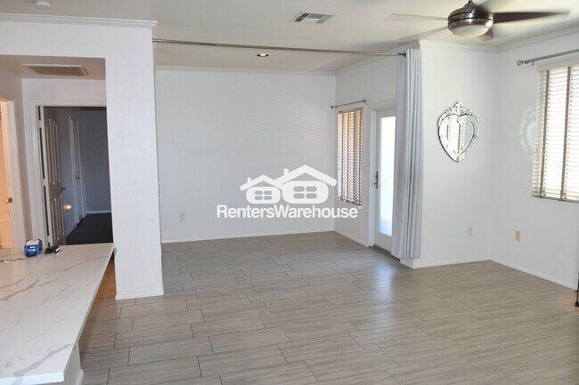 Foto del edificio - 16013 S Desert Foothills Pkwy