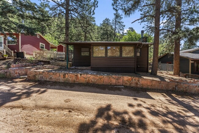 Building Photo - 8234 W Hwy 24