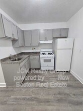 Building Photo - 128 Shawmut St
