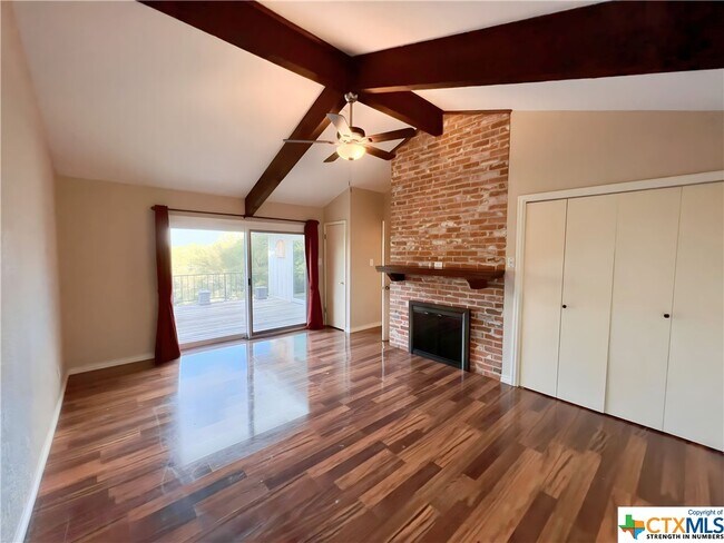 Foto del edificio - 408 Lamar Ave