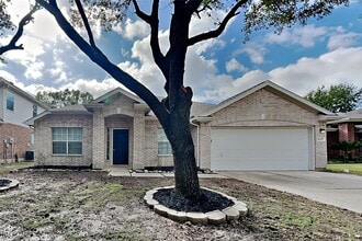 Building Photo - 16519 Cypress Thicket Dr