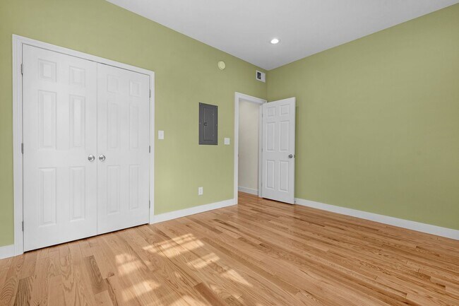 Foto del edificio - 2931 N Calvert St