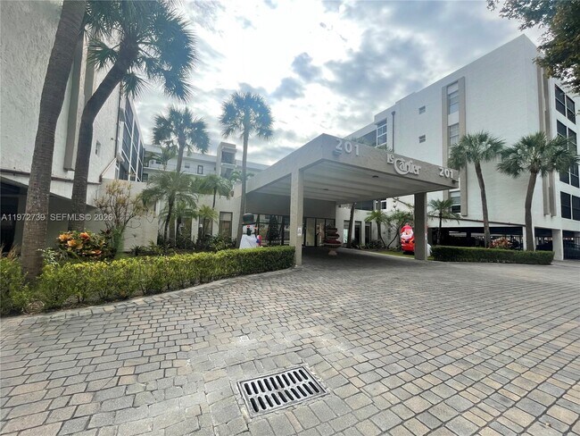 Building Photo - 201 178th Dr