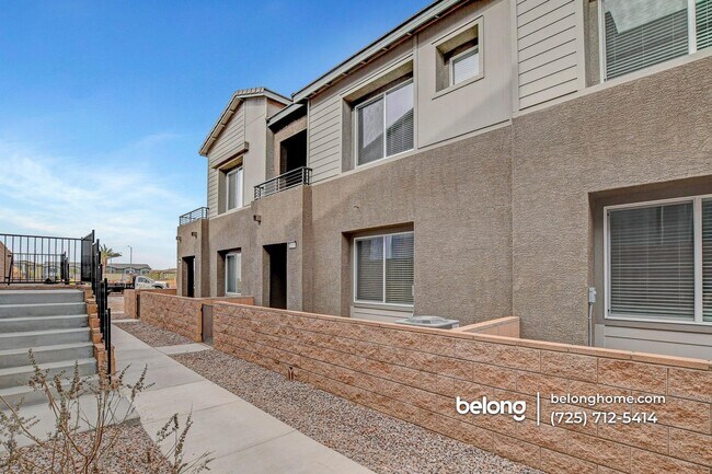 Foto del edificio - 1519 Layla Crossing Ave