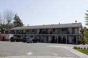 302 Dumont Ave