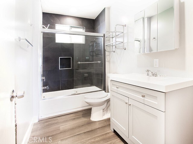 Foto del edificio - 2027 Vista Del Mar Ave