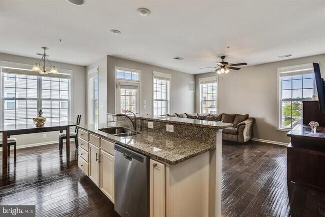 Building Photo - 43049 Clarks Mill Terrace