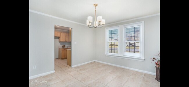 Building Photo - 1214 Schex Dr