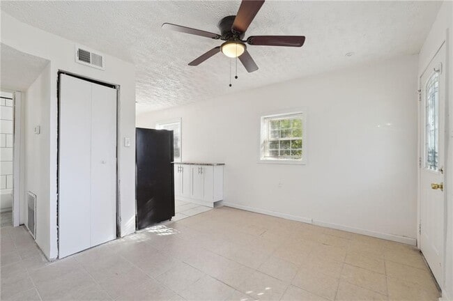 Foto del edificio - 324 Brooks Ave SW