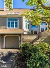Building Photo - 8 Wellfleet Ln