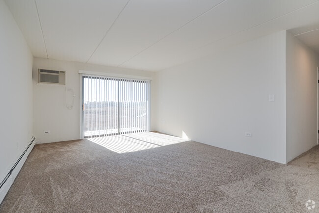 2 BR, 1.5 BA - Living Room - Park Meadows