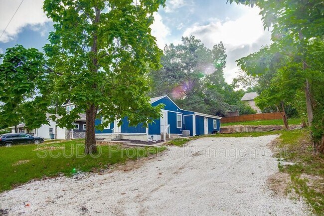 Building Photo - 9223 McGee St