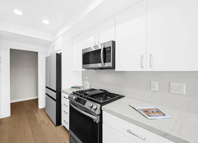 Foto del edificio - 266 S Madison Ave