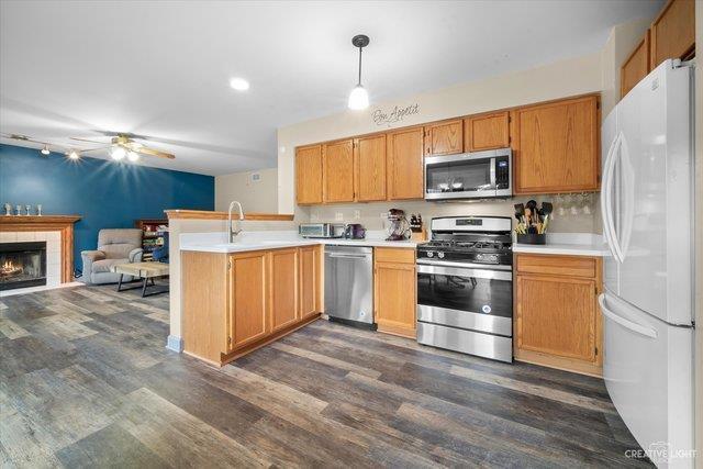Building Photo - 261 Paradise Parkway, Oswego, IL, 60543