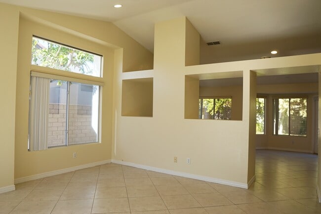 Building Photo - 78870 Sonesta Way