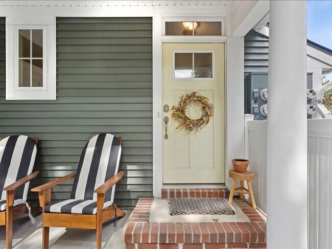 Foto del edificio - THE PROMENADE!