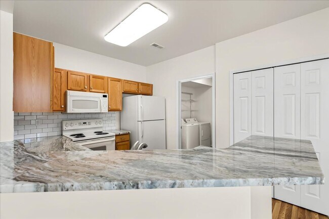 Foto del edificio - 17104 Chesapeake Cir