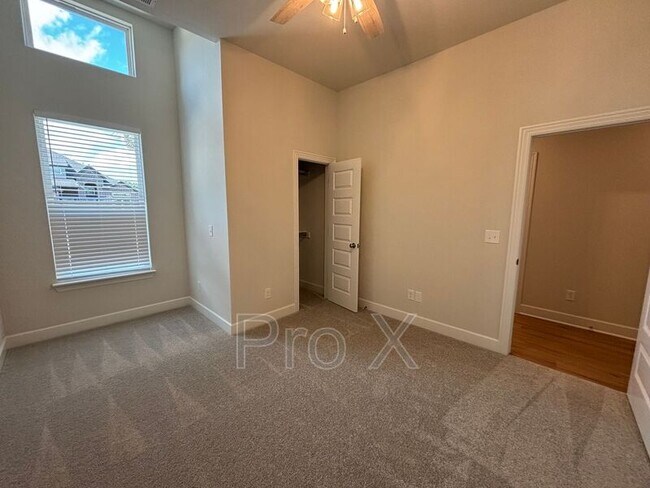 Foto del edificio - 1441 Overcup Oak Ln