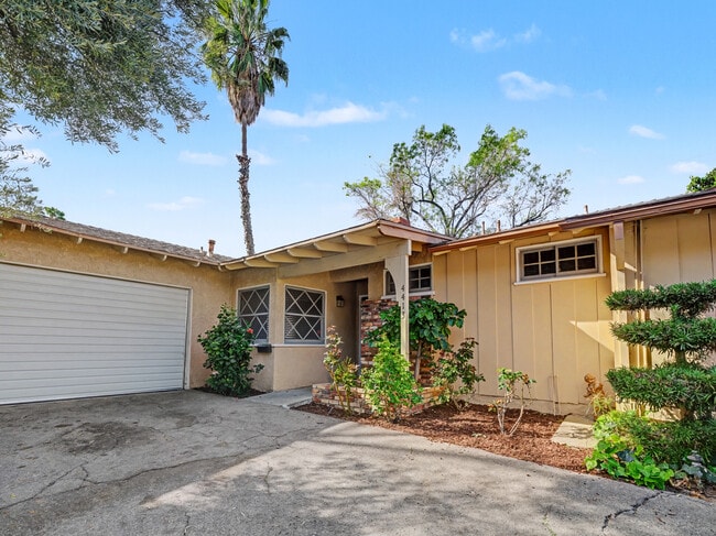 Foto del edificio - 4413 Canoga Dr