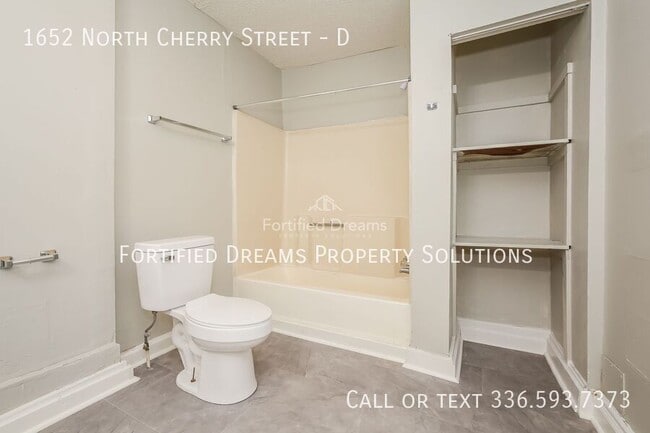 Foto del edificio - 1652 N Cherry St