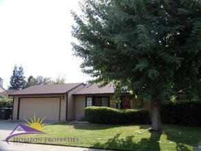 Building Photo - 2030 Moontree Dr
