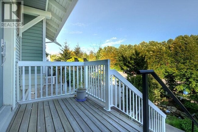 Photo du bâtiment - 7488-7488 Southwynde Ave