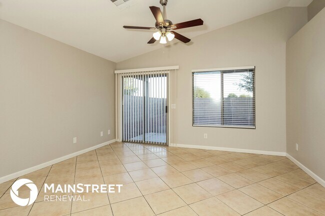 Foto del edificio - 13817 N 149th Ln