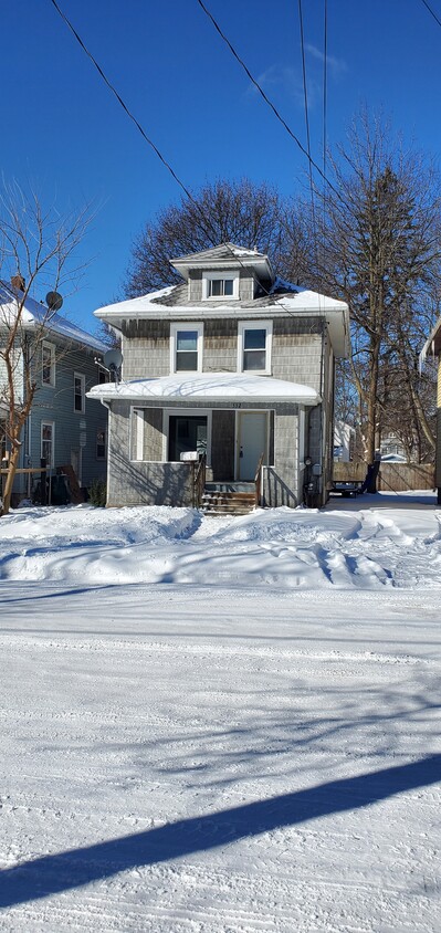 Street view front of house - 532 Lathrop St