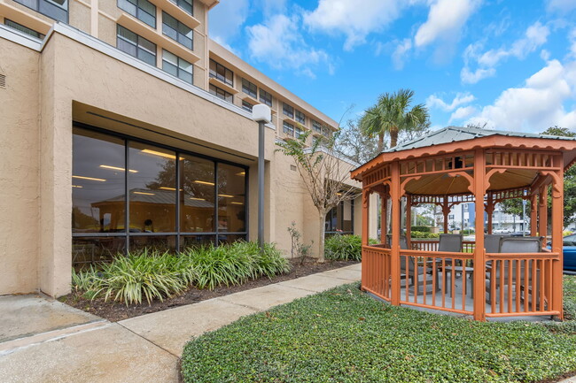 Foto del edificio - College Park Towers