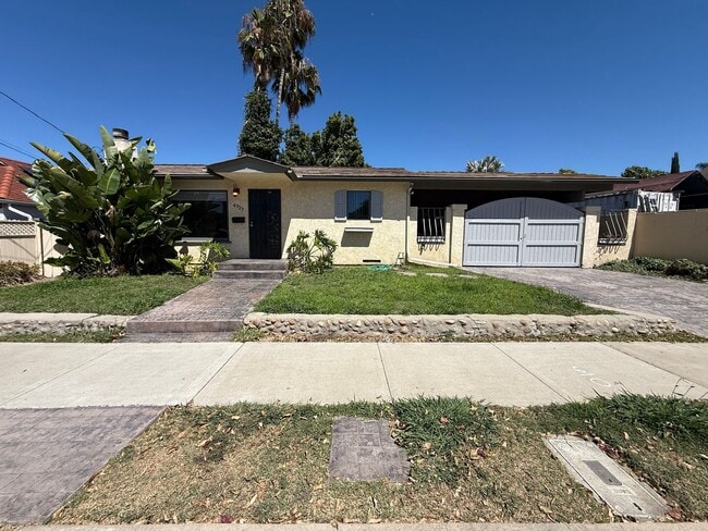 Building Photo - 4727 Redland Dr