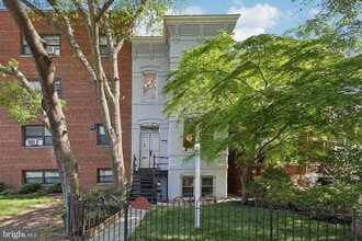 Building Photo - 409 South Carolina Ave SE