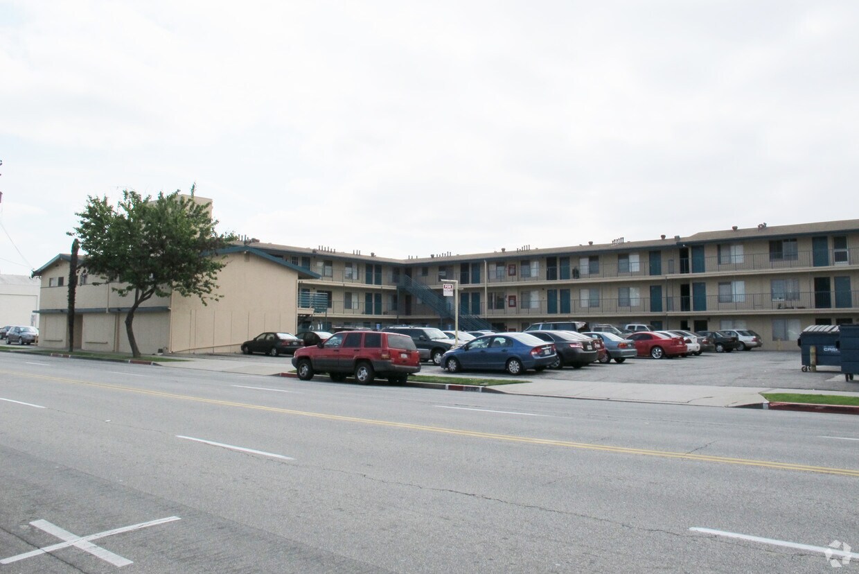 Vista Del Sol Apartments Apartments in Bellflower, CA